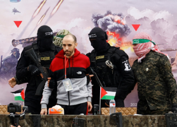 Hamas liberta 2 dos últimos 6 reféns vivos previstos na primeira fase do cessar-fogo com Israel