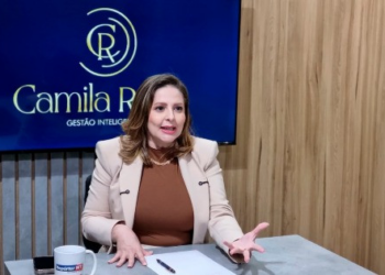 Começou 2025 afundado em dívidas? Especialista ensina como sair do sufoco