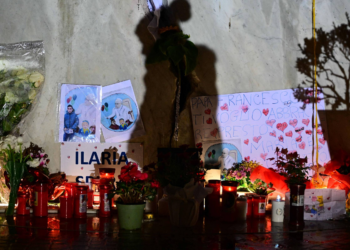 Papa Francisco tem noite tranquila, mas segue em estado crítico, diz Vaticano