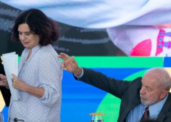 Lula demite Nísia e confirma Padilha como novo ministro