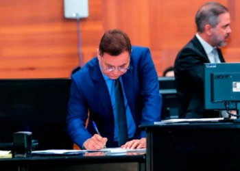 Botelho homenageia Operário VG após vitória histórica