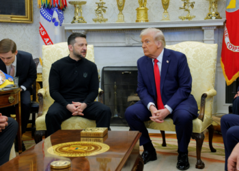 Trump e Zelensky se encontram na Casa Branca antes de assinatura de acordo sobre terras raras
