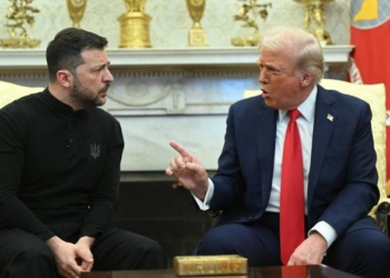 'Tem que ser grato': fotos mostram escalada da briga entre Trump e Zelensky