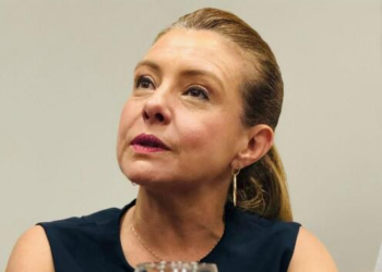 Com salário de R$ 15 mil, marido de Flávia Moretti deve ser demitido por nepotismo