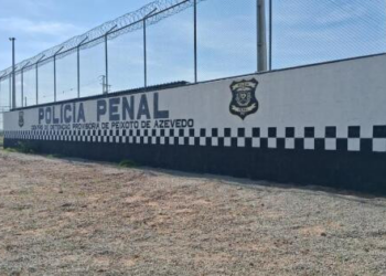 Presos tentam fugir de cadeia, são contidos e fazem motim