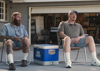 Budweiser opta por comerciais mais tradicionais e masculinos para o Super Bowl 2025