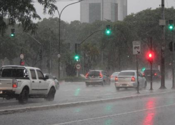Cidade de São Paulo recebe alerta severo para alagamentos e enxurradas