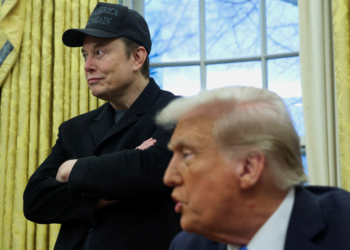 Em esforços de Trump e Musk, EUA demitem quase 10 mil servidores federais em uma semana