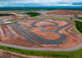 Governador e pilotos fazem pré-teste da pista de kart do Parque Novo Mato Grosso