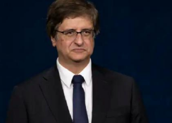 Gonet sobre Bolsonaro e o golpe: "Se uma democracia não se protege, morre"