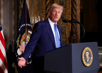 Reprovação de Trump chega a 51% com americanos preocupados com a economia, diz pesquisa