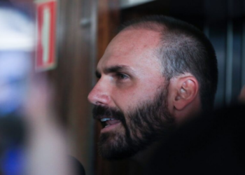 Perseguição a Eduardo Bolsonaro é errada (por mais que você o deteste)