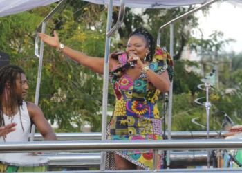 Conflito de interesses e “má-fé”? Ministra da Cultura faturou alto com dinheiro de prefeituras 