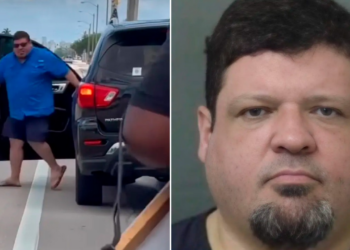 Motorista dirige carro contra manifestantes durante protesto contra Musk e Tesla na Flórida