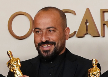 Palestino vencedor do Oscar linchado e preso por israelenses: quem é Hamdan Ballal, codiretor de 'Sem Chão'?