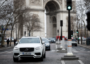 Paris dá mais um passo para se tornar uma cidade sem carros