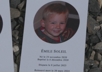 Reviravolta e mistério: avós são presos suspeitos de envolvimento na morte de criança de 2 anos que desapareceu na França