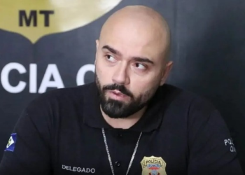 TJ solta delegado com tornozeleira e o autoriza a voltar ao cargo