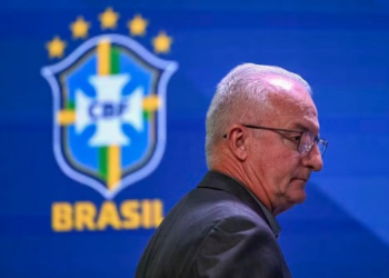 Dorival Júnior é demitido do comando da seleção brasileira