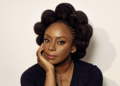 Poder dos EUA está em seus imigrantes, diz Chimamanda Adichie, que lança novo livro