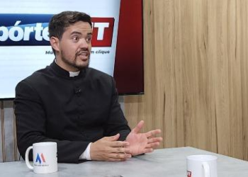 Padre: Não adianta viver esse momento na religião e depois voltar a ser piriguete