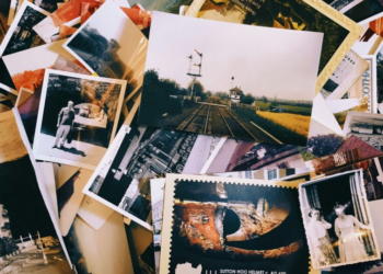 A ciência da nostalgia: por que nossas lembranças mais intensas vêm da adolescência