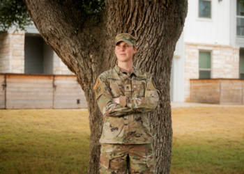 Militares questionam proibição de trans nas forças dos EUA decretada por Trump