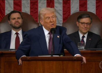 Trump deu declarações falsas e distorcidas durante o discurso presidencial mais longo da história do Congresso; entenda