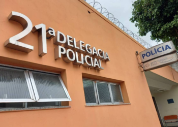 Mulher é presa após atropelar três crianças com carro roubado no Rio, diz polícia