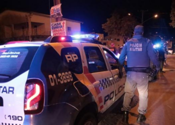 Policiais presos por envolvimento na morte de advogado já haviam sido denunciados por integrar grupo de extermínio