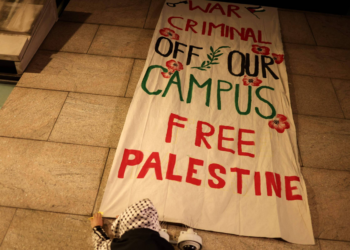 Trump corta US$ 400 milhões em verba da Universidade Columbia