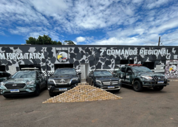 Operação prende três por tráfico de cocaína; Hilux e Mercedes Benz são apreendidas