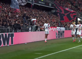 PSG amplia a vantagem na liderança com 4-1 em Rennes