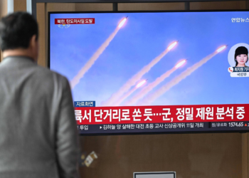 Coreia do Norte lança mísseis após condenar exercícios militares Coreia do Sul-EUA