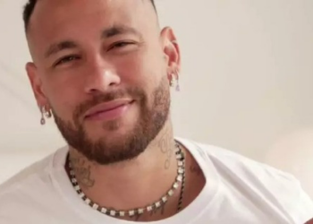 Web se revolta com imagens do helicóptero de Neymar em festa