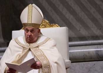 No hospital, papa Francisco autoriza novo ciclo de reformas na Igreja Católica