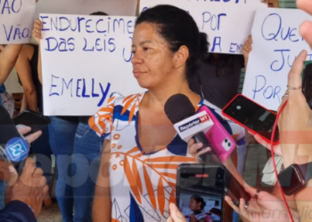 Mãe de Emelly acredita que Nataly teve ajuda de comparsas em assassinato cruel