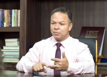 Cláudio Ferreira detona governo Lula: "As ideias que ele defende não têm como dar certo"