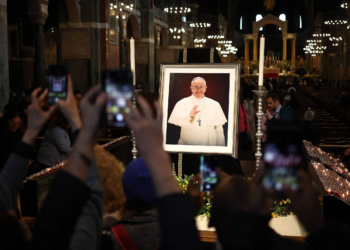 O que faz um papa? Entenda funções do chefe da Igreja Católica