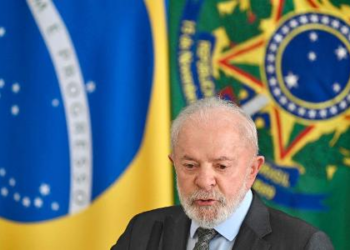 Lula diz que não quer Guerra Fria e prefere negociar ?com todo mundo?