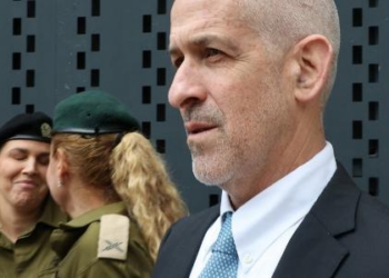 Netanyahu está em guerra com chefão da inteligência que sabe tudo sobre ele