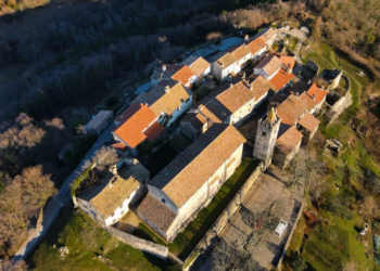 Profissionais da Saúde têm entrada grátis no Hopi Hari em abril