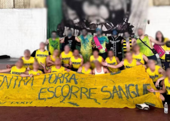 Faculdade Santa Marcelina expulsa 12 alunos por faixa com alusão ao estupro