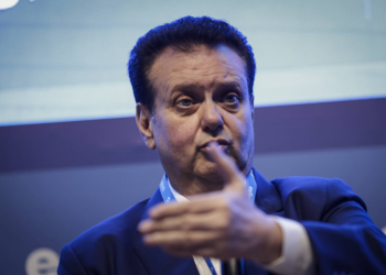 Centro-direita se uniria em torno de Tarcísio para Presidência, diz Kassab