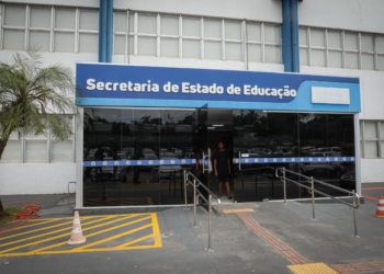 Seduc publica edital para conversão de 28 novas escolas para o modelo cívico-militar