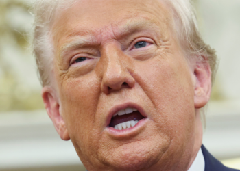 Senado dos EUA rejeita projeto que prevê bloqueio a tarifas de Trump