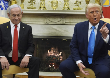 Netanyahu ordena 'forte resposta' ao lançamento de foguetes de Gaza