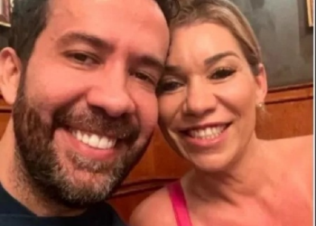 Ex enquadra Janones na Lei Maria da Penha e consegue medida protetiva