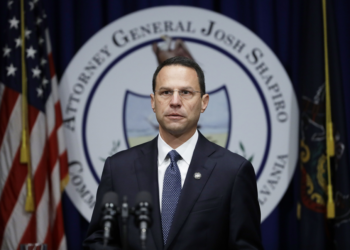 Josh Shapiro, governador da Pensilvânia, nos EUA, diz que residência oficial foi alvo de atentado