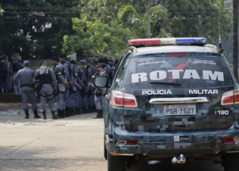 Bandido assalta loja de materiais elétricos, tenta fugir e acaba morto pela Rotam